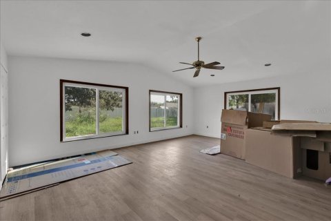 Casa en venta en Winter Haven, Florida, 5 dormitorios, 212.1 m2 № 966305 - foto 15