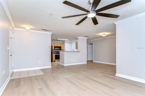 Condo in Tampa, Florida, 1 bedroom  № 1427902 - photo 11