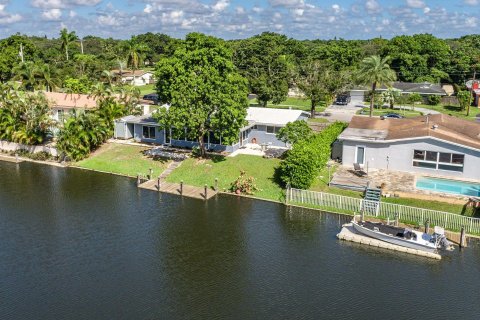 Casa en venta en Plantation, Florida, 3 dormitorios, 180.79 m2 № 878521 - foto 10