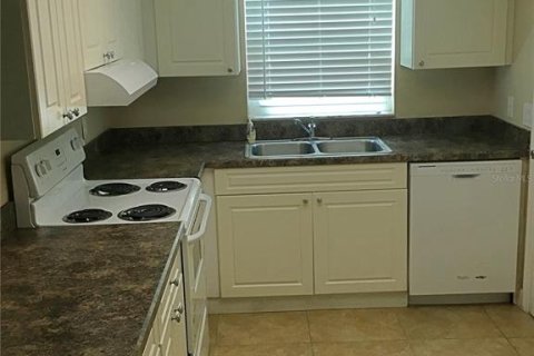 Condo in Orlando, Florida, 2 bedrooms  № 1381253 - photo 7