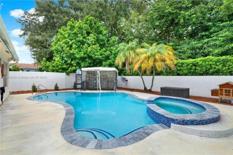 Casa en venta en Miramar, Florida, 4 dormitorios, 205.04 m2 № 1348033 - foto 7