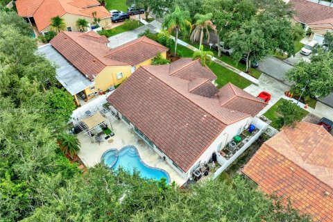 Casa en venta en Miramar, Florida, 4 dormitorios, 205.04 m2 № 1348033 - foto 10