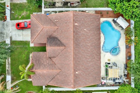 Casa en venta en Miramar, Florida, 4 dormitorios, 205.04 m2 № 1348033 - foto 4