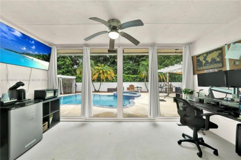 Casa en venta en Miramar, Florida, 4 dormitorios, 205.04 m2 № 1348033 - foto 13