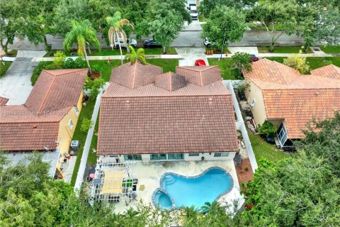 Casa en venta en Miramar, Florida, 4 dormitorios, 205.04 m2 № 1348033 - foto 12