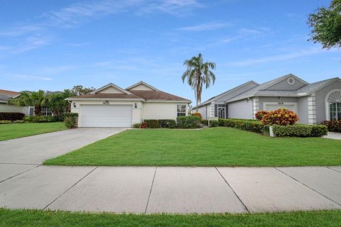 House in Delray Beach, Florida 3 bedrooms, 141.4 sq.m. № 1005179 - photo 7