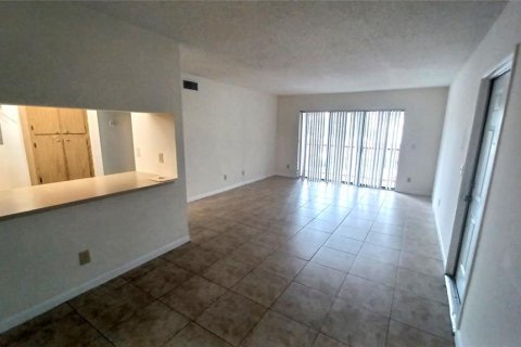 Copropriété à vendre à Orlando, Floride: 2 chambres, 99.31 m2 № 1427895 - photo 4