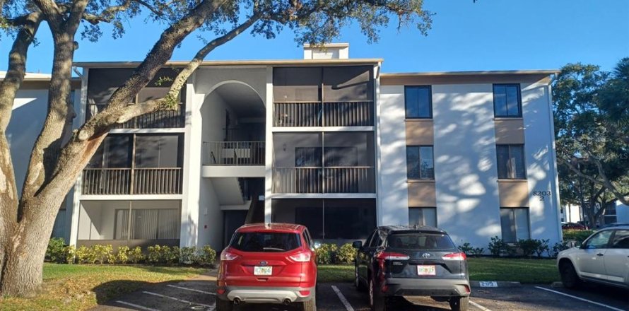 Condo in Orlando, Florida, 2 bedrooms  № 1427895