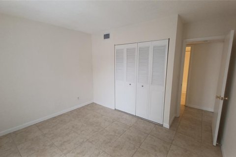 Copropriété à vendre à Orlando, Floride: 2 chambres, 99.31 m2 № 1427895 - photo 11