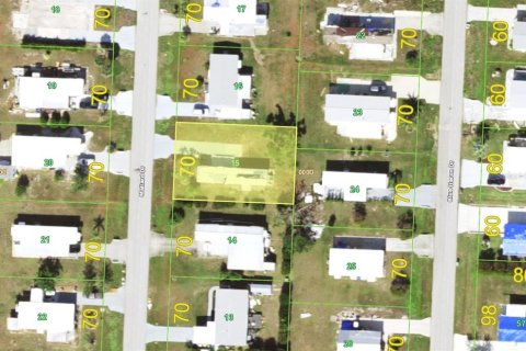 Terreno en venta en Englewood, Florida № 1004142 - foto 2