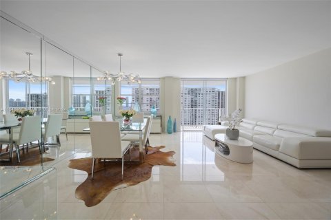 Copropriété à vendre à Aventura, Floride: 2 chambres, 136.19 m2 № 1330833 - photo 5