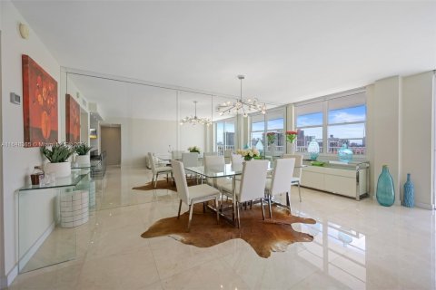 Condo in Aventura, Florida, 2 bedrooms  № 1330833 - photo 8