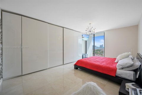 Condo in Aventura, Florida, 2 bedrooms  № 1330833 - photo 16