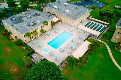 Condominio en venta en Boynton Beach, Florida, 1 dormitorio, 70.42 m2 № 1151852 - foto 10