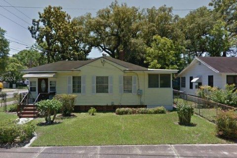 House in Jacksonville, Florida 4 bedrooms № 1215547 - photo 11