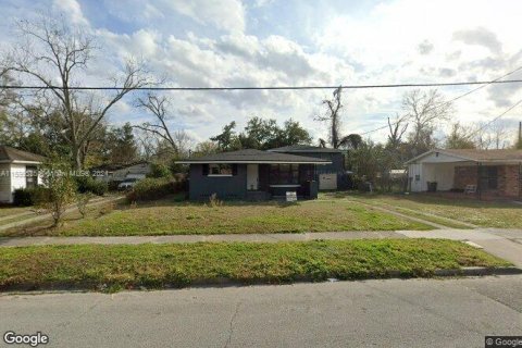 House in Jacksonville, Florida 4 bedrooms № 1215547 - photo 6