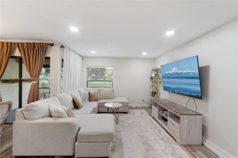 Adosado en venta en Coconut Creek, Florida, 3 dormitorios, 143.72 m2 № 1357216 - foto 7