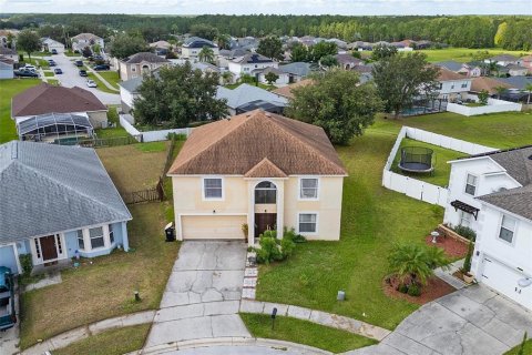 House in Davenport, Florida 4 bedrooms, 283.17 sq.m. № 1384898 - photo 29