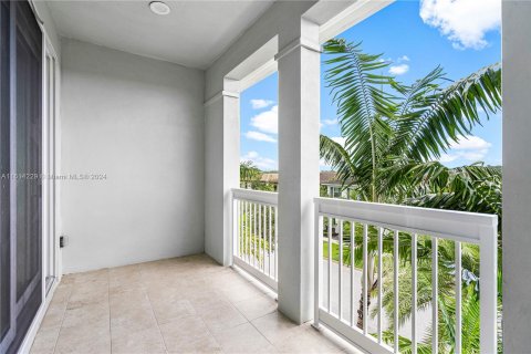 Townhouse in Palm Beach Gardens, Florida 3 bedrooms, 263.84 sq.m. № 1236681 - photo 18