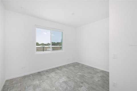 Townhouse in Pinellas Park, Florida 3 bedrooms, 171.68 sq.m. № 1303402 - photo 18