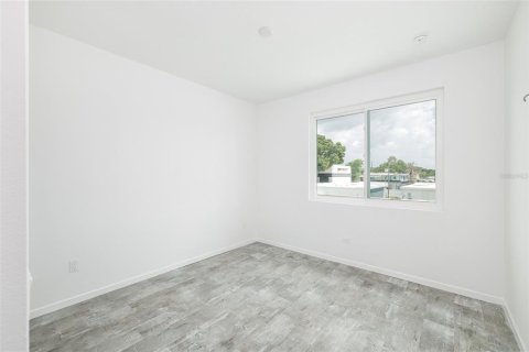 Adosado en venta en Pinellas Park, Florida, 3 dormitorios, 171.68 m2 № 1303402 - foto 16