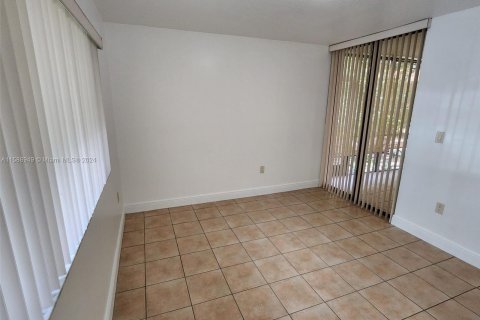 Copropriété à vendre à Miami Lakes, Floride: 1 chambre, 59.46 m2 № 1181464 - photo 6