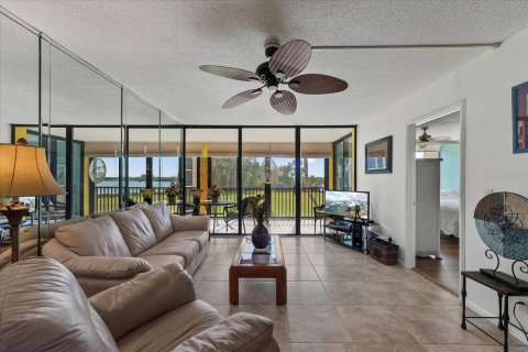 Condominio en venta en Jensen Beach, Florida, 2 dormitorios, 102.38 m2 № 1135053 - foto 30