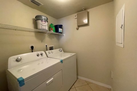 Condo in West Palm Beach, Florida, 3 bedrooms  № 1135094 - photo 19