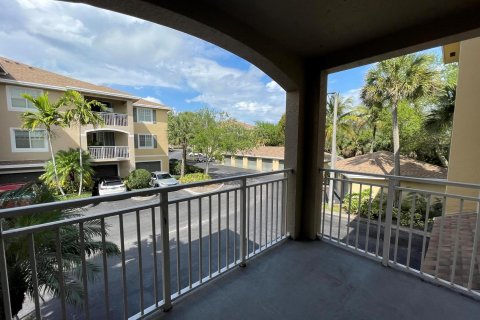 Condo in West Palm Beach, Florida, 3 bedrooms  № 1135094 - photo 1