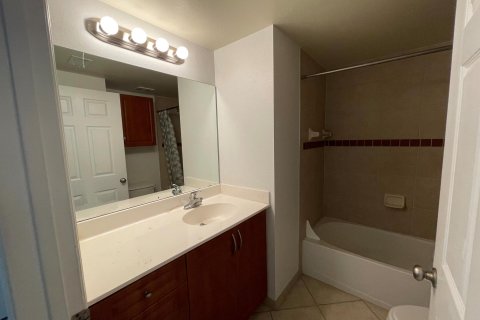 Condo in West Palm Beach, Florida, 3 bedrooms  № 1135094 - photo 17