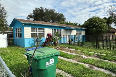 Propiedad comercial en venta en Miami, Florida, 167.97 m2 № 1388197 - foto 6