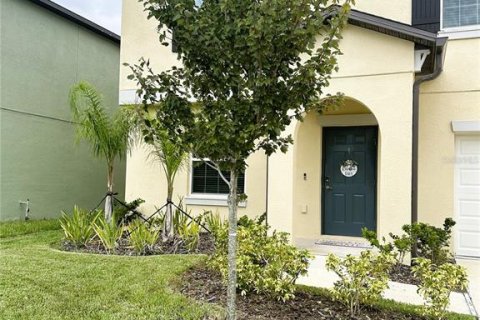 House in Lakeland, Florida 4 bedrooms, 240.06 sq.m. № 1405295 - photo 2