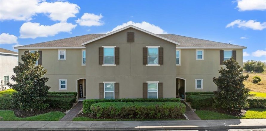 Townhouse in Davenport, Florida 4 bedrooms, 181.16 sq.m. № 1405316