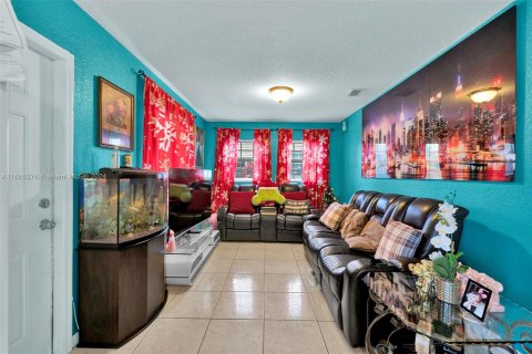 Immobilier commercial à vendre à Miami, Floride: 213.86 m2 № 1377634 - photo 7