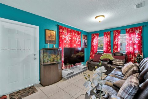 Immobilier commercial à vendre à Miami, Floride: 213.86 m2 № 1377634 - photo 8