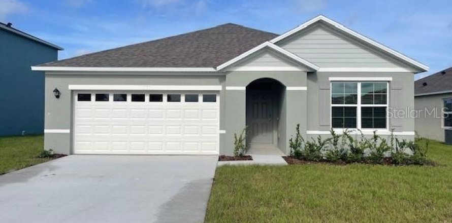 House in Davenport, Florida 3 bedrooms, 155.33 sq.m. № 667858