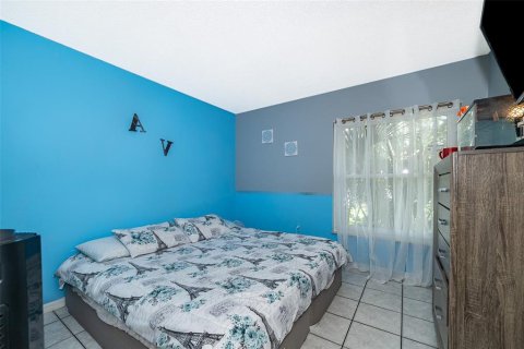 Townhouse in Kissimmee, Florida 2 bedrooms, 96.43 sq.m. № 1352683 - photo 27