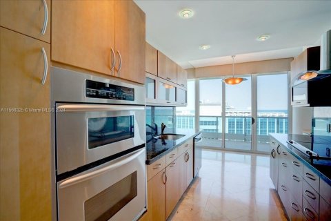 Condominio en venta en Miami Beach, Florida, 2 dormitorios, 125.42 m2 № 1102883 - foto 21