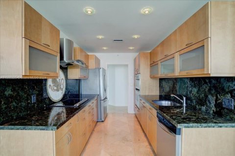 Condominio en venta en Miami Beach, Florida, 2 dormitorios, 125.42 m2 № 1102883 - foto 19