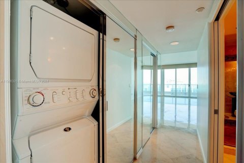 Condominio en venta en Miami Beach, Florida, 2 dormitorios, 125.42 m2 № 1102883 - foto 23