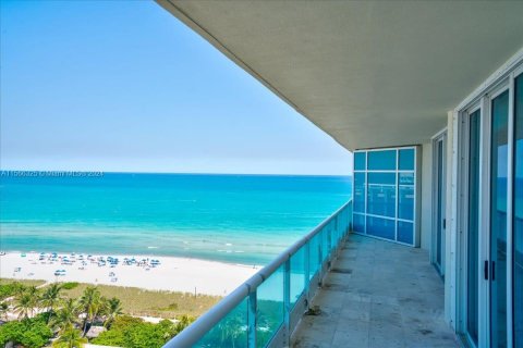 Copropriété à vendre à Miami Beach, Floride: 2 chambres, 125.42 m2 № 1102883 - photo 1