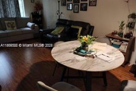 Condominio en venta en Hollywood, Florida, 1 dormitorio, 65.96 m2 № 1102882 - foto 15