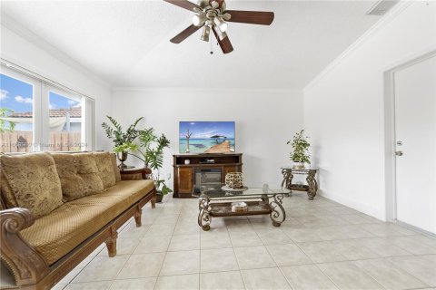 Casa en venta en Miami, Florida, 3 dormitorios, 160.72 m2 № 1411930 - foto 11