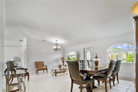 Casa en venta en Miami, Florida, 3 dormitorios, 160.72 m2 № 1411930 - foto 9