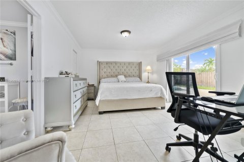 Casa en venta en Miami, Florida, 3 dormitorios, 160.72 m2 № 1411930 - foto 17