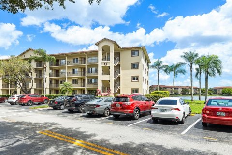 Condo in Pembroke Pines, Florida, 2 bedrooms  № 1404725 - photo 21