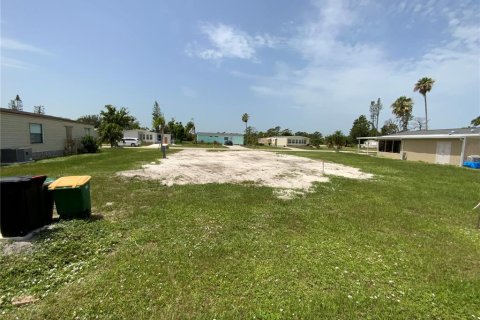 Terreno en venta en Englewood, Florida № 633881 - foto 4