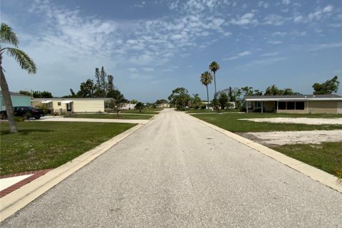 Terreno en venta en Englewood, Florida № 633881 - foto 9