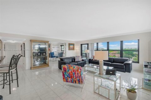 Copropriété à vendre à Fort Lauderdale, Floride: 2 chambres, 125.51 m2 № 1375046 - photo 12