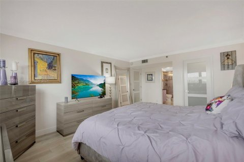 Copropriété à vendre à Fort Lauderdale, Floride: 2 chambres, 125.51 m2 № 1375046 - photo 21